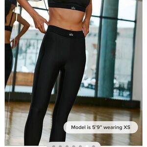 NWT airlift high waist 7/8 line up legging size Xs